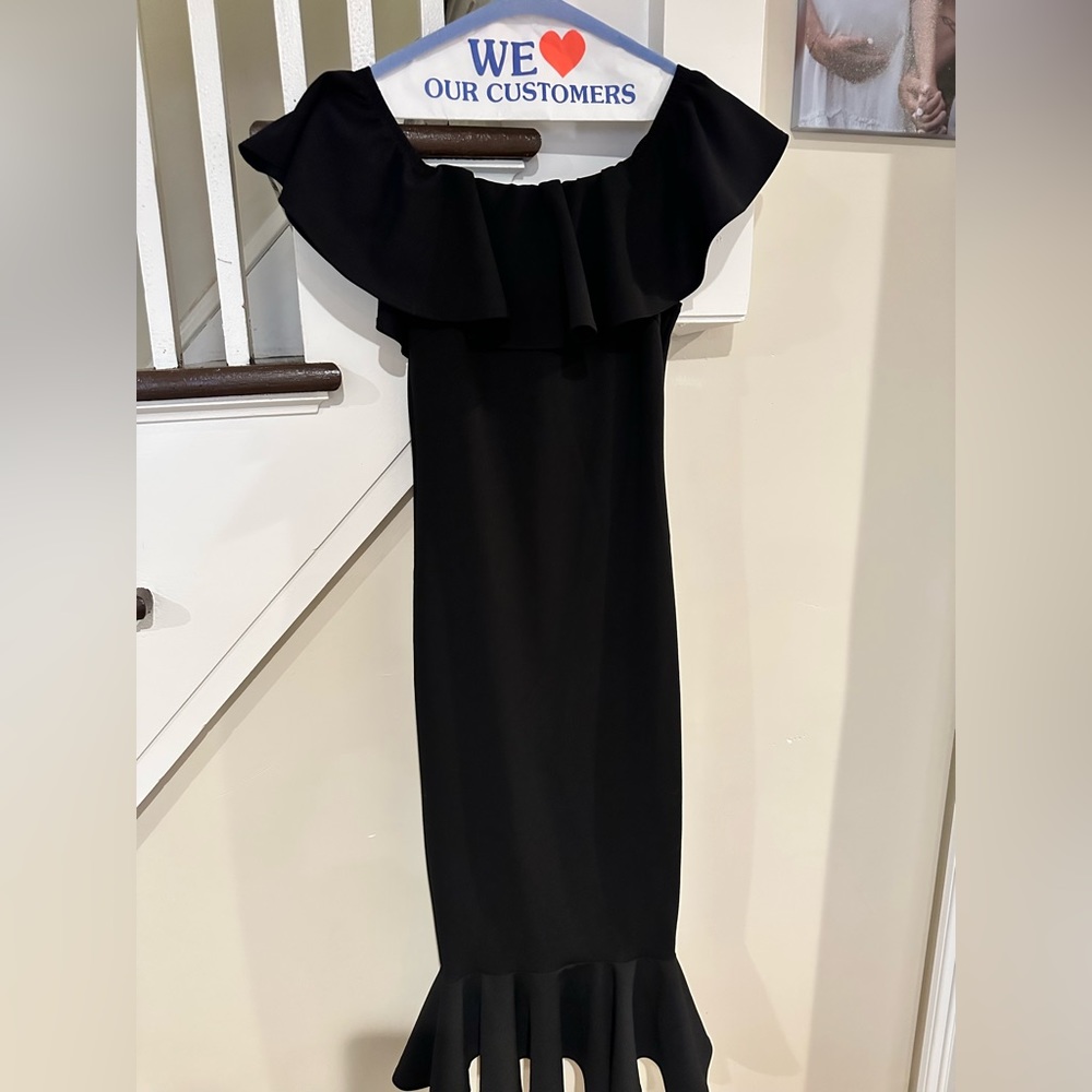 Women’s off the shoulder black dress